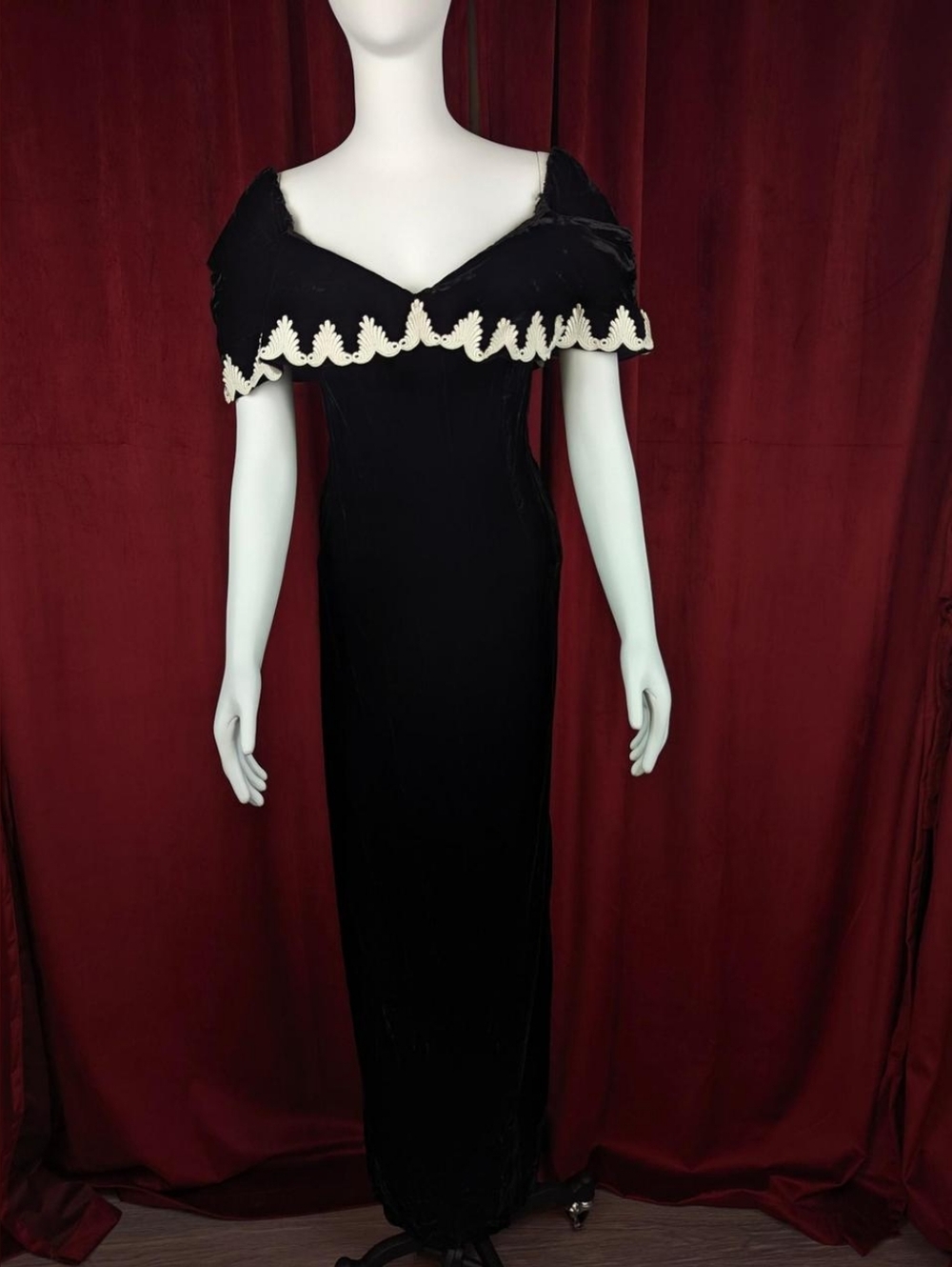 Vintage 90's Jordan Black & White Velvet Art Deco Embroidered Off Shoulder Dress